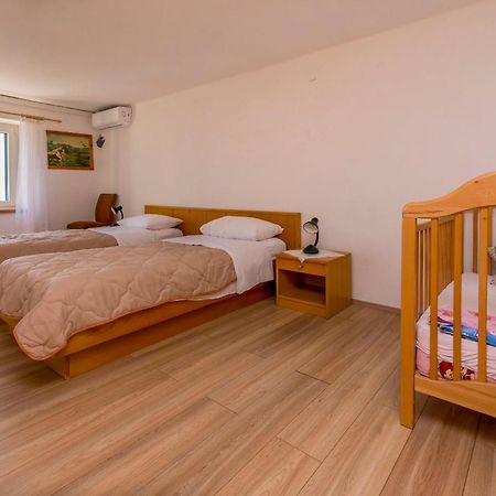 Apartment Jelena Primosten Exterior photo